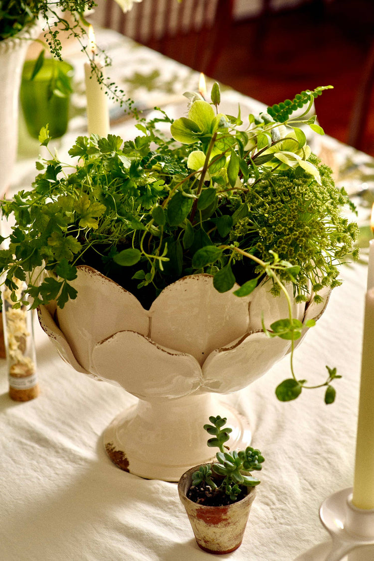 Petal Bowl - Ceramic Vase: Ivory / Large