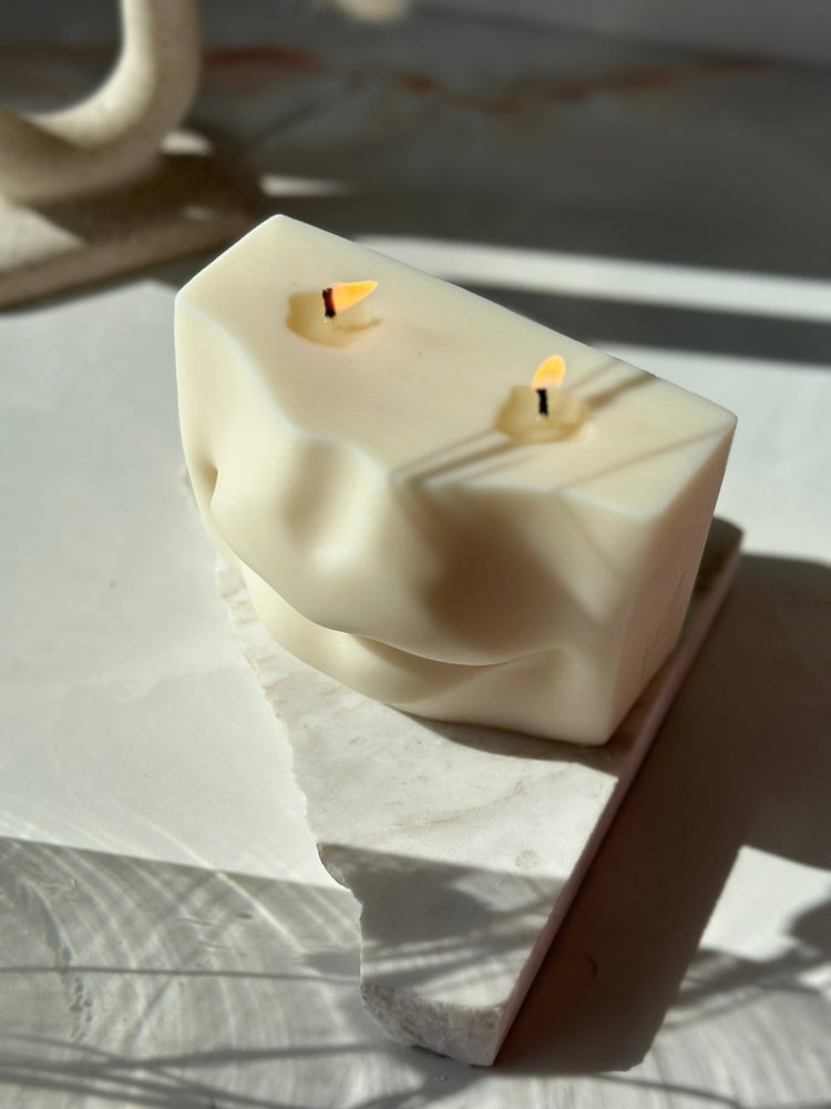 Lips Candle - Cream in White Sage & Lavender Scent