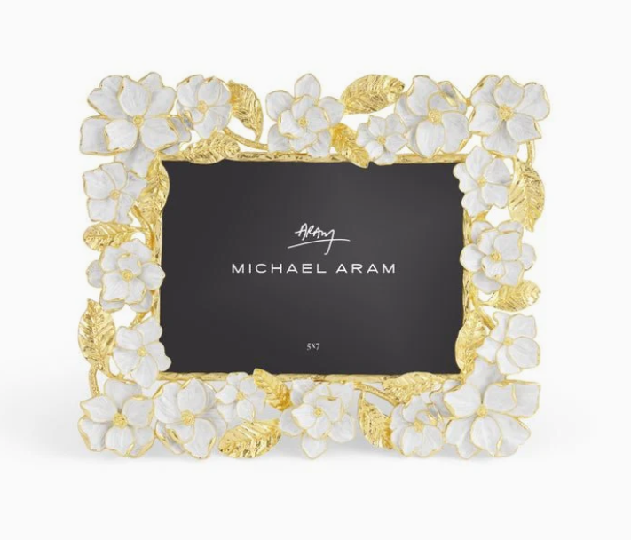 Gardenia Sculpted Frame
