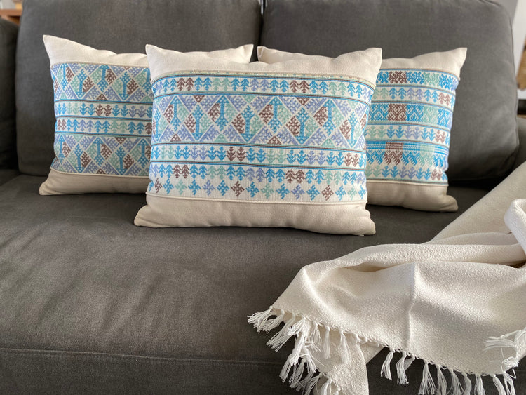 Unique Stilts Lumbar Pillow 15x19 with insert