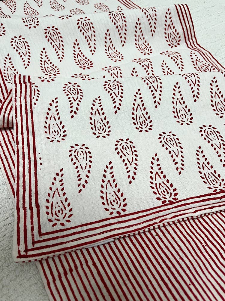Abbey Paisley Red Table Runner - 60"