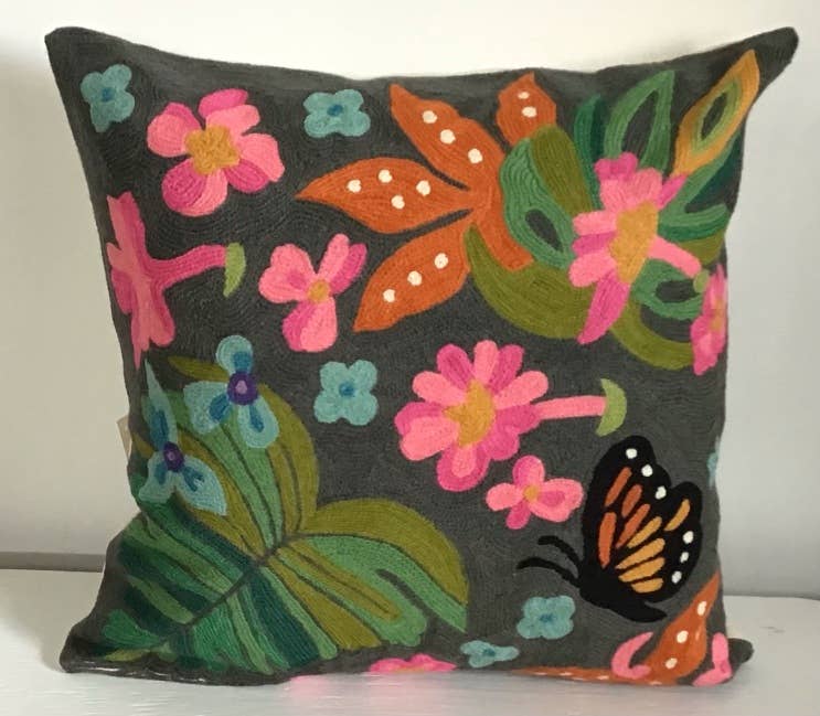 Pillow Chainstitch 18" Tahiti Charcoal Artist inspired