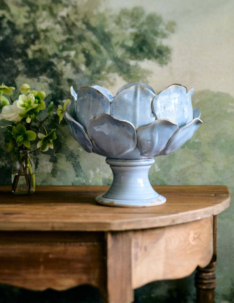 Petal Bowl - Ceramic Vase: Ivory / Large