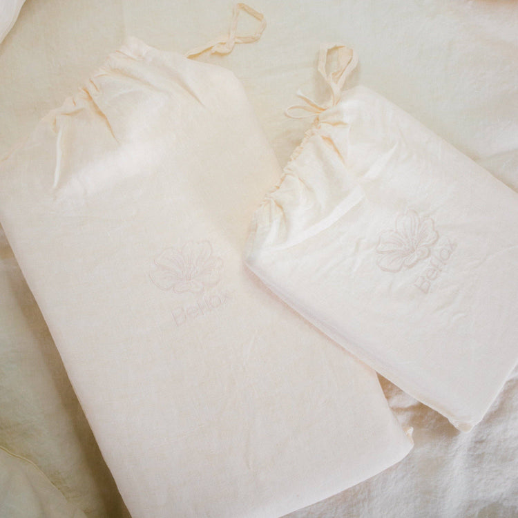 Linen Bed Sheet Set: White / King