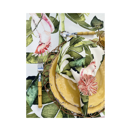 Amazonas napkins, set of 4, featuring a bold and artistic pattern, table setting