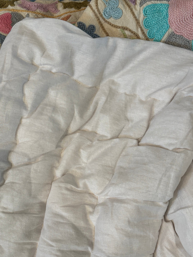 Cotton Quilts Hand Suzani Pastel, 80x100 (Queen)