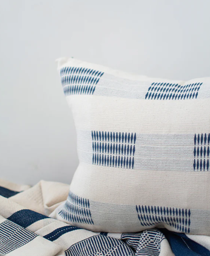 Veku Cushion 18x18