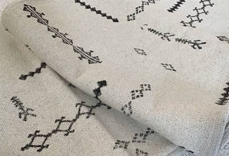 Tunis Black Natural Table Runner - 80" close up
