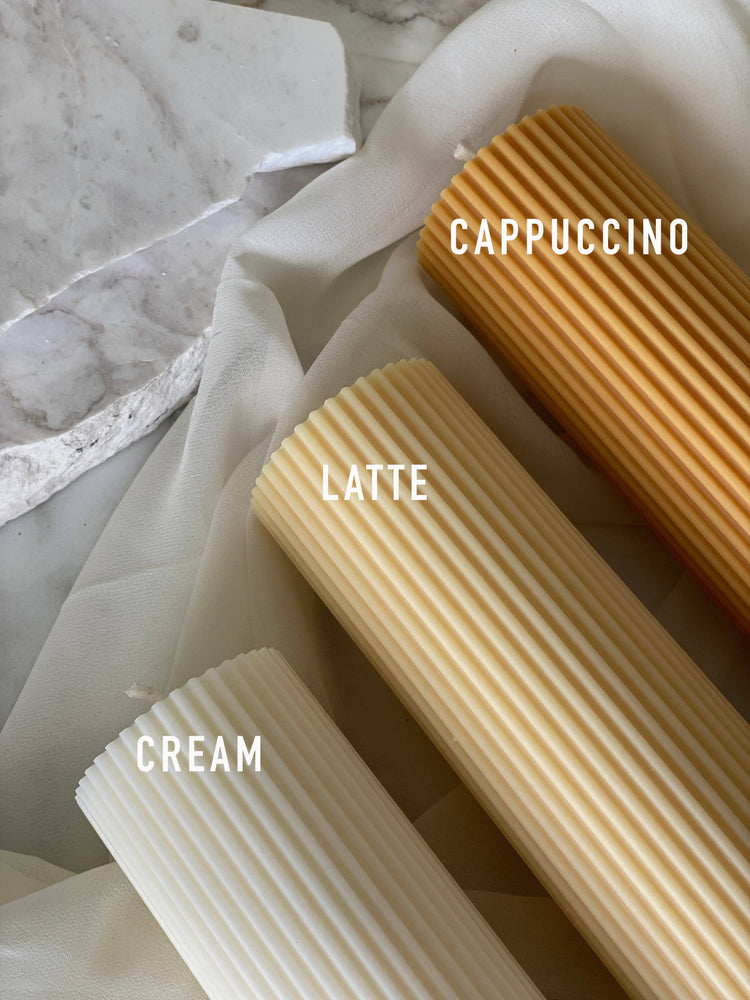 Lips Candle - Cream in White Sage & Lavender Scent