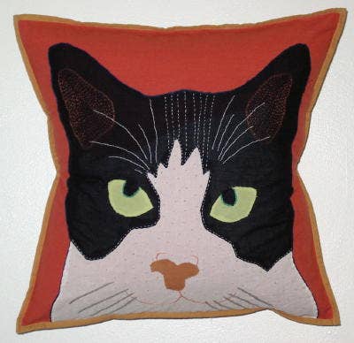 Pillow applique/embo 18" Cat Face Plw Red